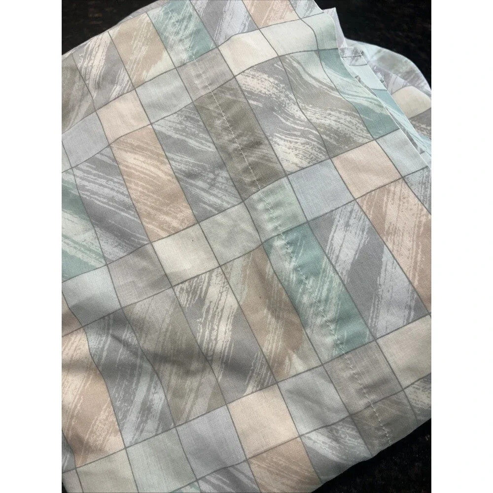 J.P. Stevens | Vintage King Sheet Set | Pastel Squares & Rectangles | 1980's